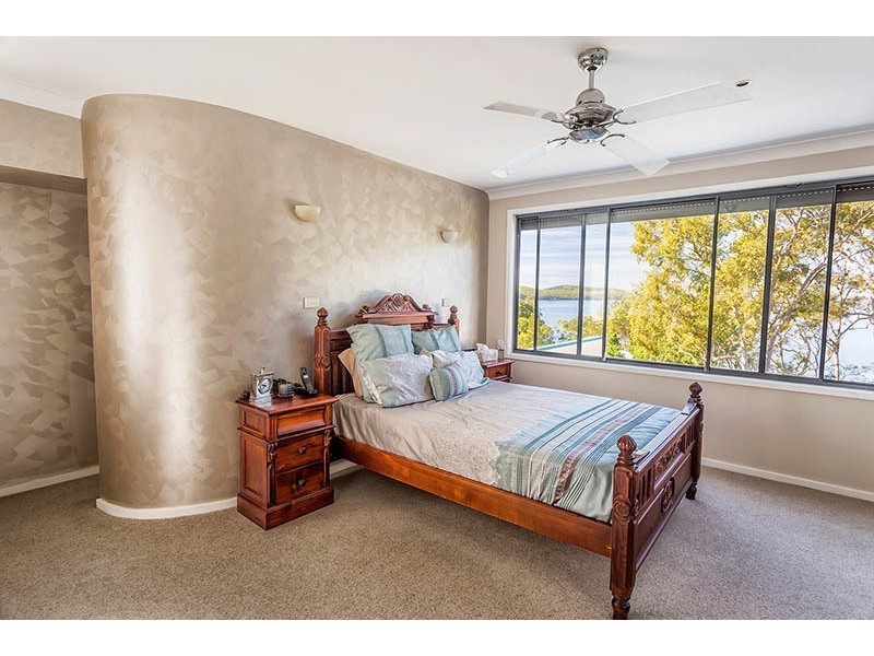 12a Macquarie street, Bolton Point NSW 2283