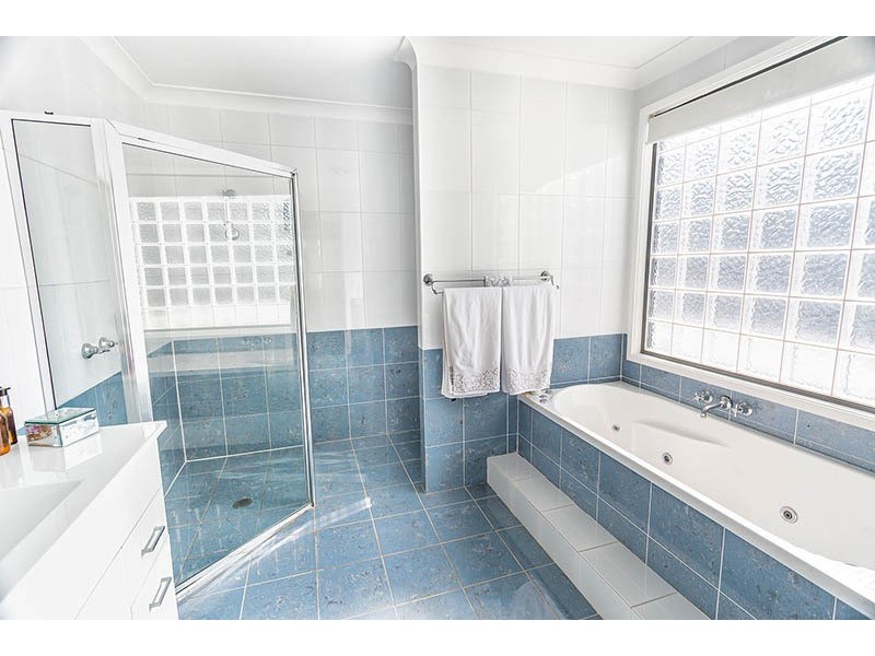 12a Macquarie street, Bolton Point NSW 2283