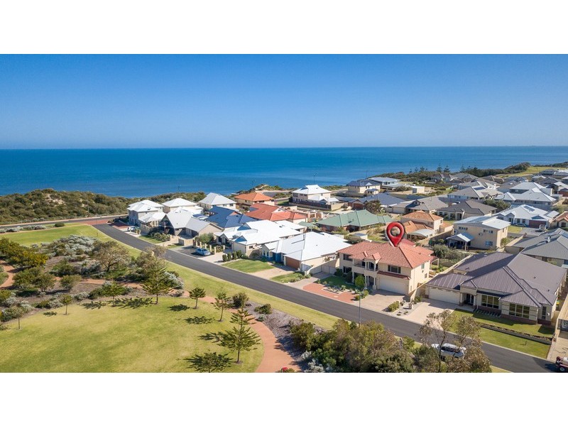 11 Naroona Drive, Dalyellup WA 6230