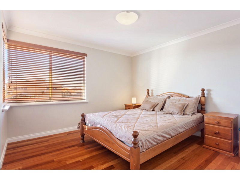 11 Naroona Drive, Dalyellup WA 6230