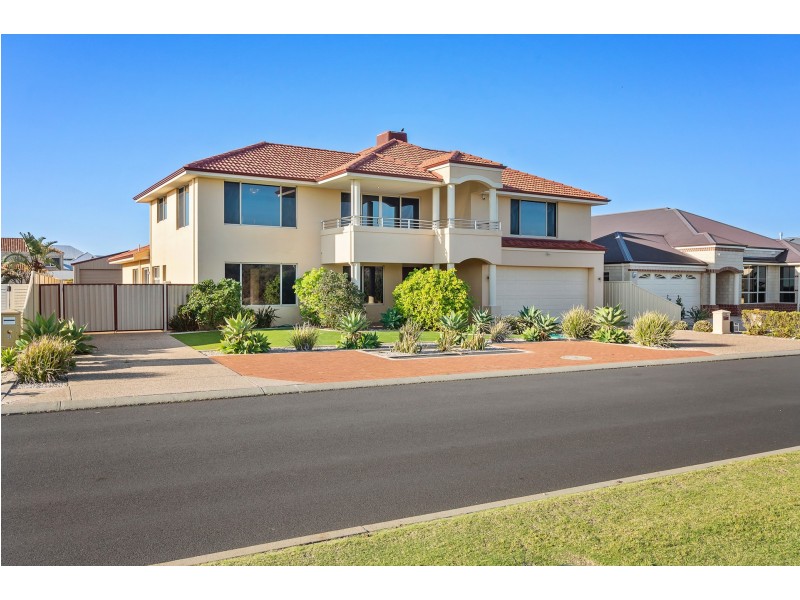 11 Naroona Drive, Dalyellup WA 6230