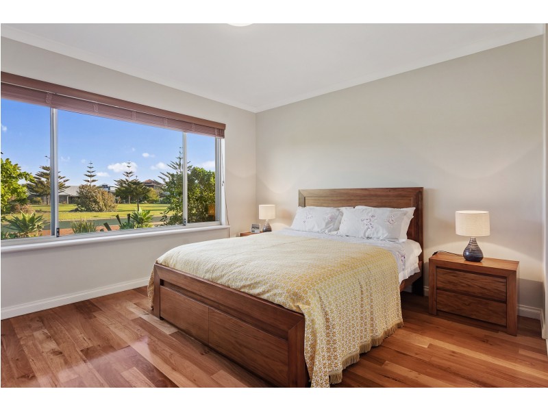 11 Naroona Drive, Dalyellup WA 6230