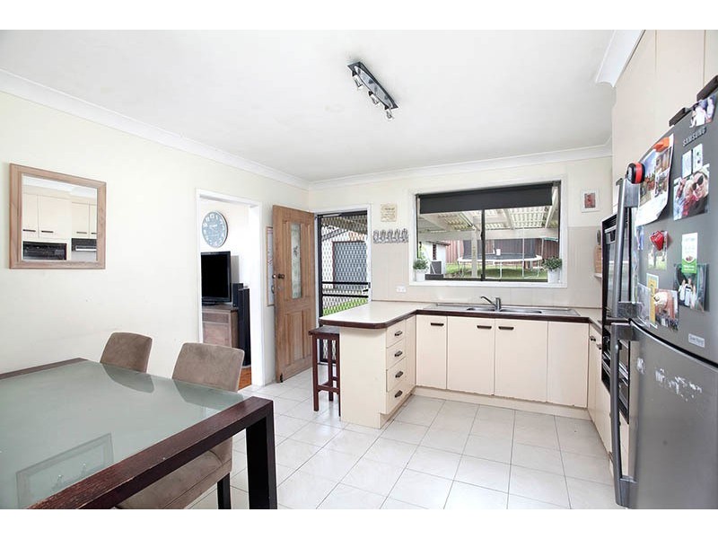 7  Brisbane Place, Barrack Heights NSW 2528