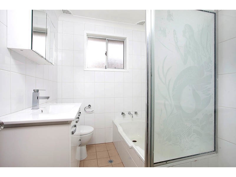 7  Brisbane Place, Barrack Heights NSW 2528