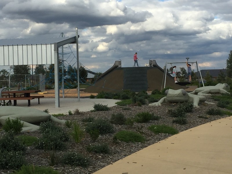 4 Crimson Street, Officer VIC 3809