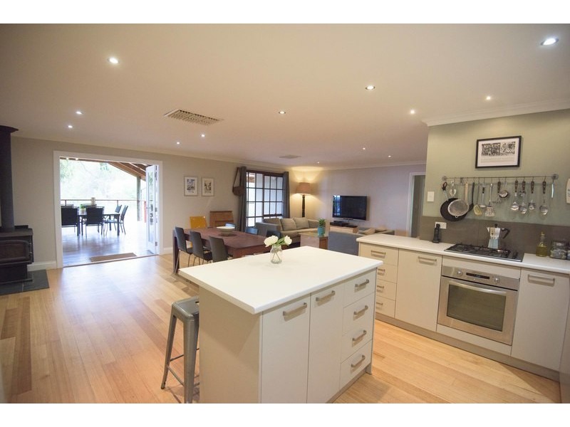 605 Glen Forrest Drive, Glen Forrest WA 6071