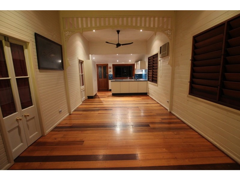 3 Beryl Street, Cairns North QLD 4870