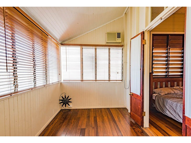 3 Beryl Street, Cairns North QLD 4870