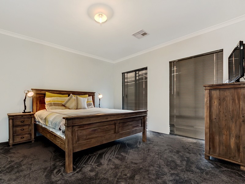 2 Sandpiper Street, Harrisdale WA 6112