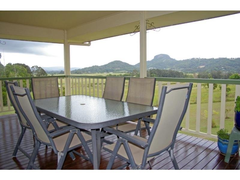 8 Pearce Drive, Maroochy River QLD 4561