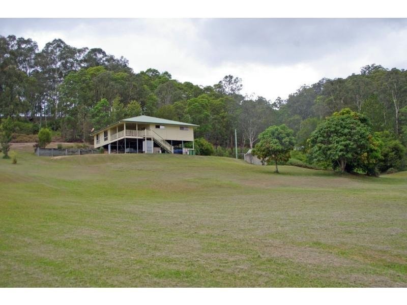 8 Pearce Drive, Maroochy River QLD 4561