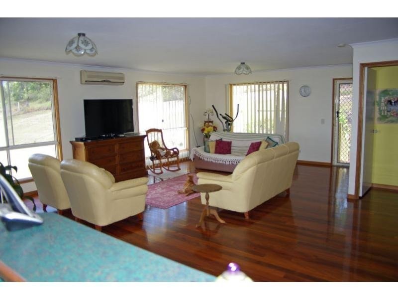 8 Pearce Drive, Maroochy River QLD 4561