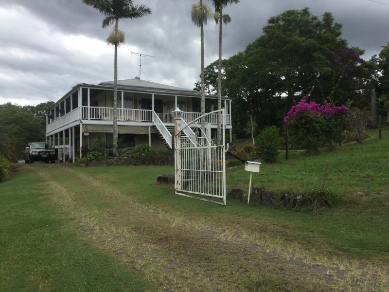 26 Stokes Rd, Beerwah QLD 4519