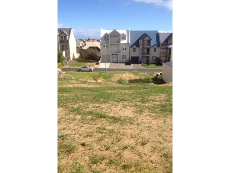 36 Toulon Circle, Mindarie WA 6030