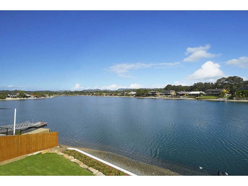 84 Melaleuca Drive, Palm Beach QLD 4221