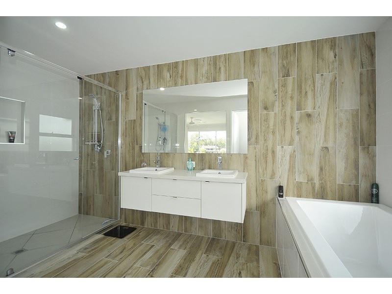 84 Melaleuca Drive, Palm Beach QLD 4221