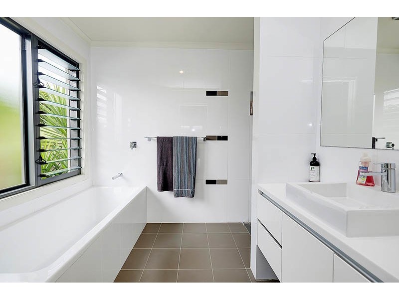 17 Coastal View Drive, Tallwoods Village NSW 2430