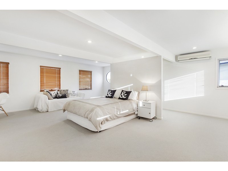 24 Viking Court, Paradise Waters QLD 4217