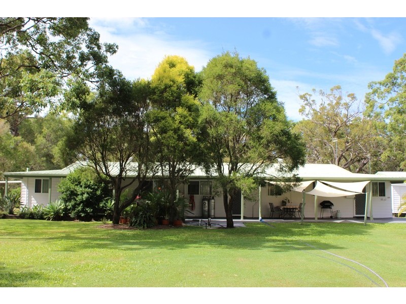 13 Amos Road, Booral QLD 4655