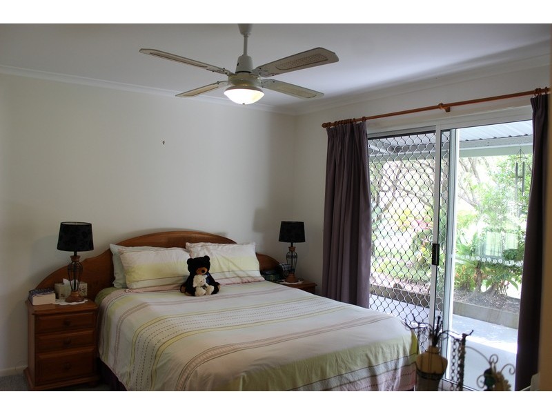 13 Amos Road, Booral QLD 4655