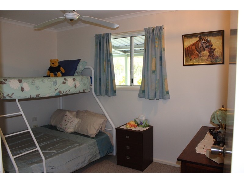 13 Amos Road, Booral QLD 4655