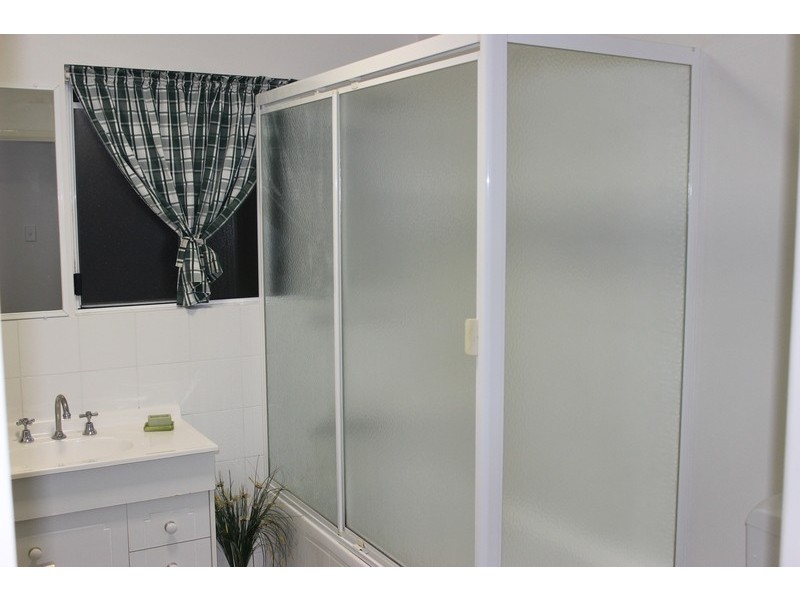 13 Amos Road, Booral QLD 4655