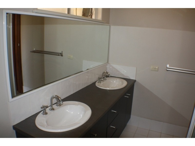 14 Lakeside Terrace, Mount Pleasant WA 6153