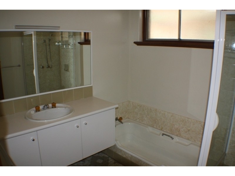 14 Lakeside Terrace, Mount Pleasant WA 6153