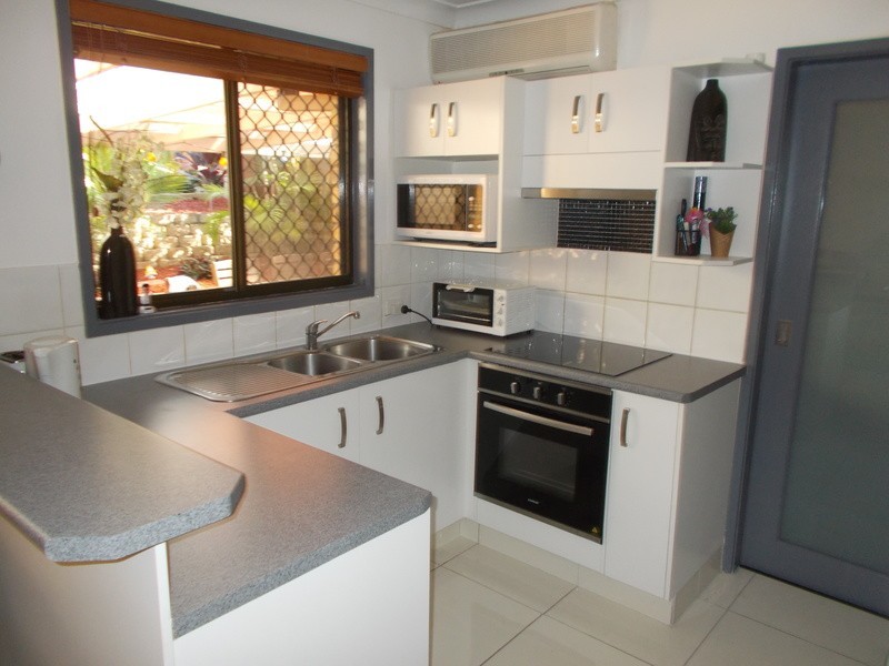 9/8 Sara street, Ashmore QLD 4214