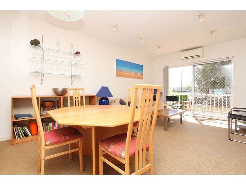 10/20 Overton Gardens, Cottesloe WA 6011