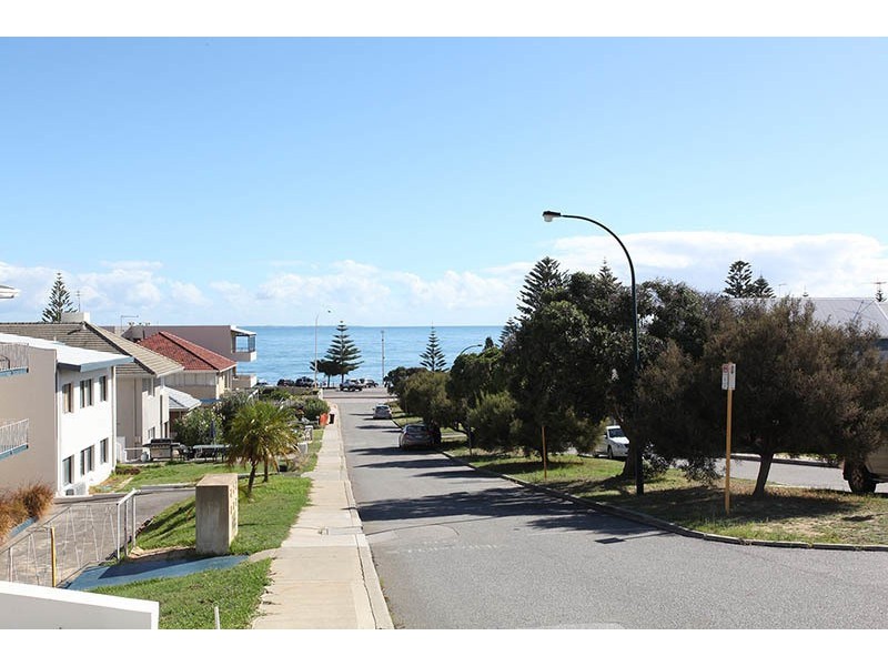 10/20 Overton Gardens, Cottesloe WA 6011