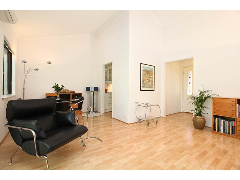 31/9 Brentham Street, Leederville WA 6007