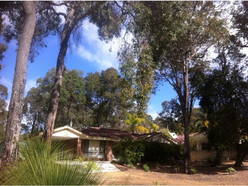 3 Cockatoo Drive, Mundaring WA 6073