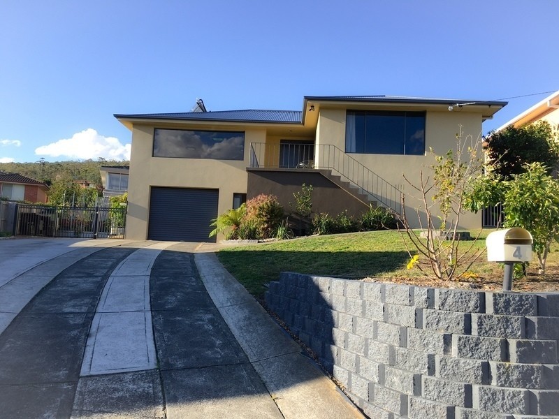 4 Somers Way, Howrah TAS 7018