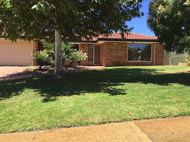 19 Whitcombe Way, Alexander Heights WA 6064