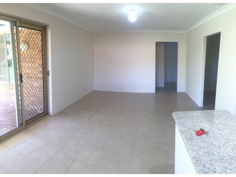 19 Whitcombe Way, Alexander Heights WA 6064
