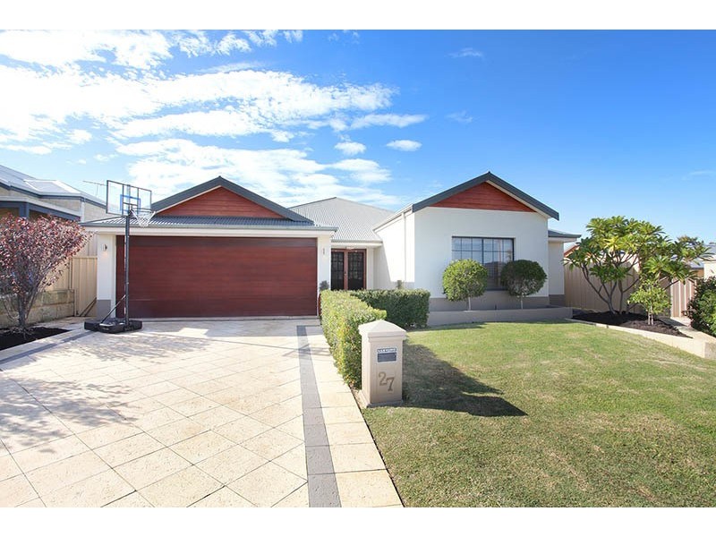27  Tullow Gardens, Darch WA 6065