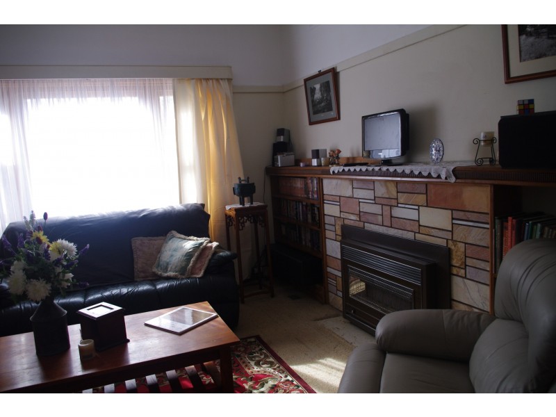 8 Simpson Avenue, Rupanyup VIC 3388