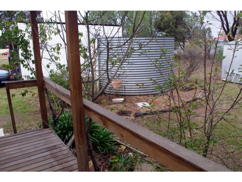 8 Simpson Avenue, Rupanyup VIC 3388