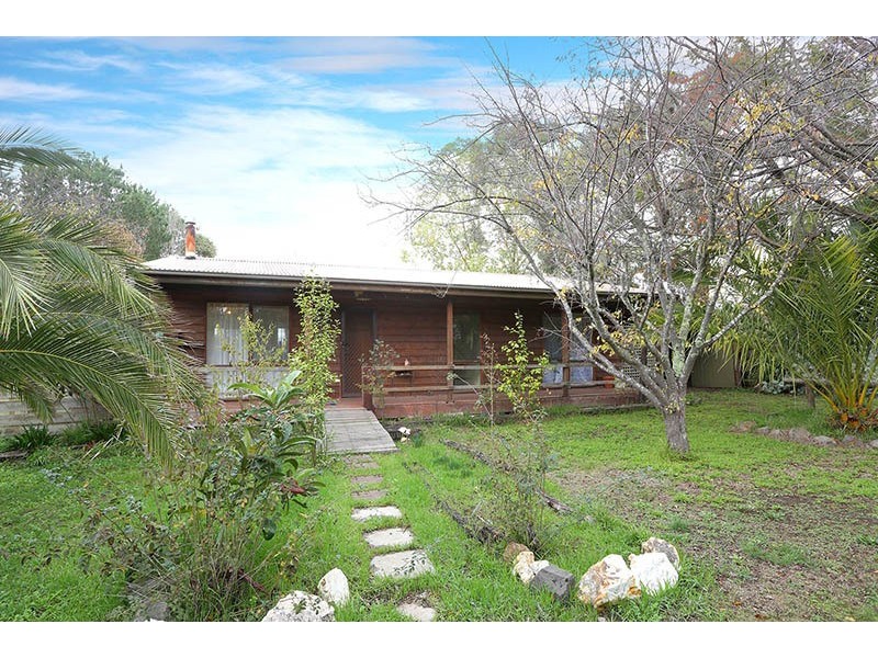 1566  Calder Highway, Taradale VIC 3447