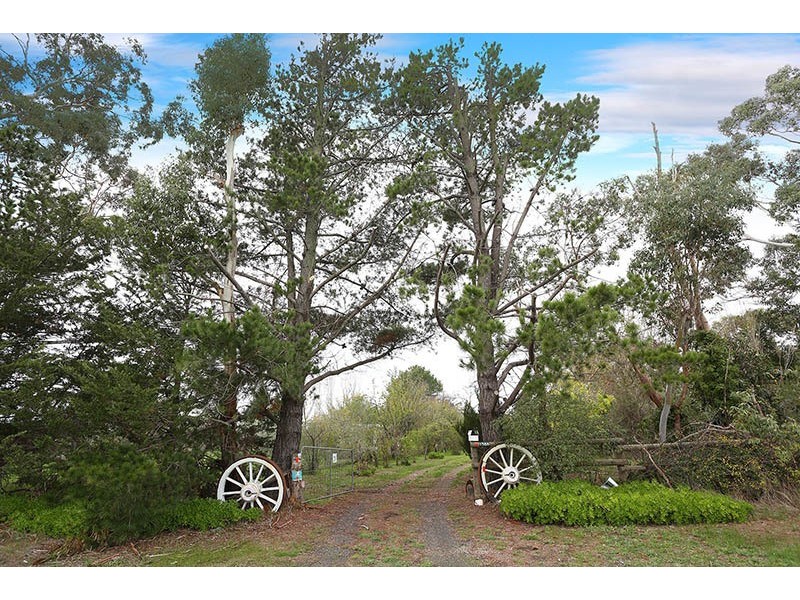 1566  Calder Highway, Taradale VIC 3447