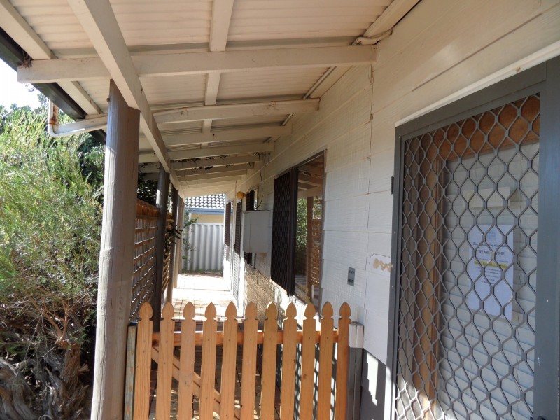 15 Murdoch Dve, Greenfields WA 6210