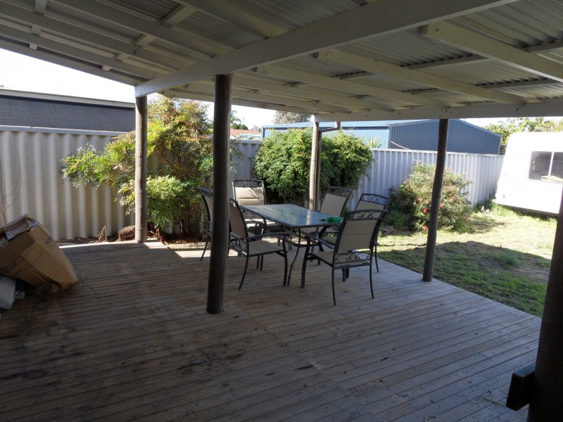 15 Murdoch Dve, Greenfields WA 6210