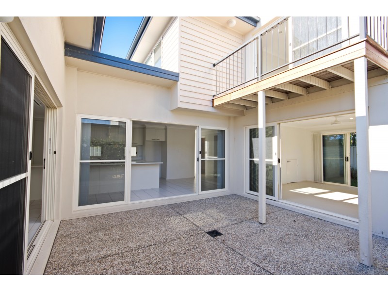 11  Tarawa Street, Parrearra QLD 4575