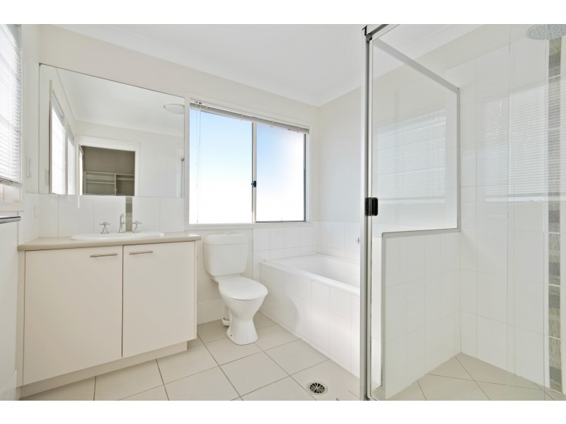11  Tarawa Street, Parrearra QLD 4575
