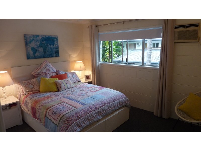 6/21 Bouganvillea Street, Holloways Beach QLD 4878