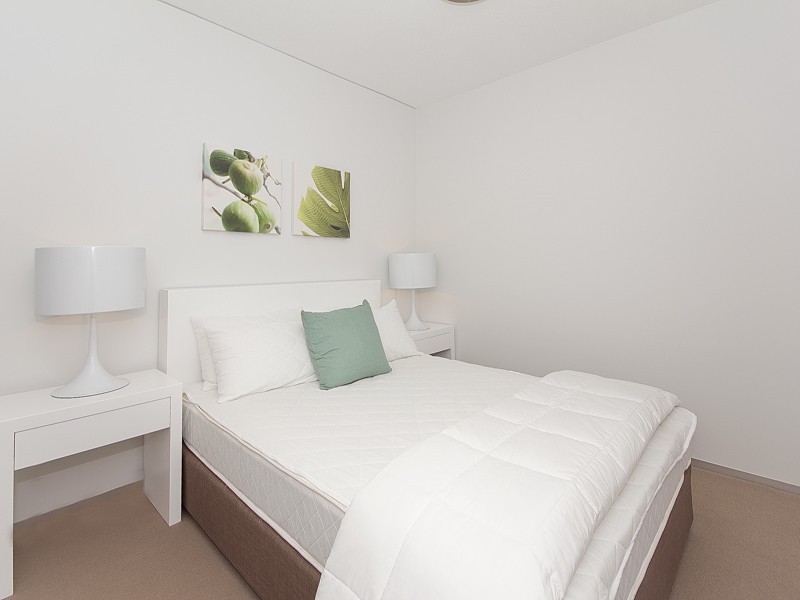 401/77 Jurgens Street, Woolloongabba QLD 4102