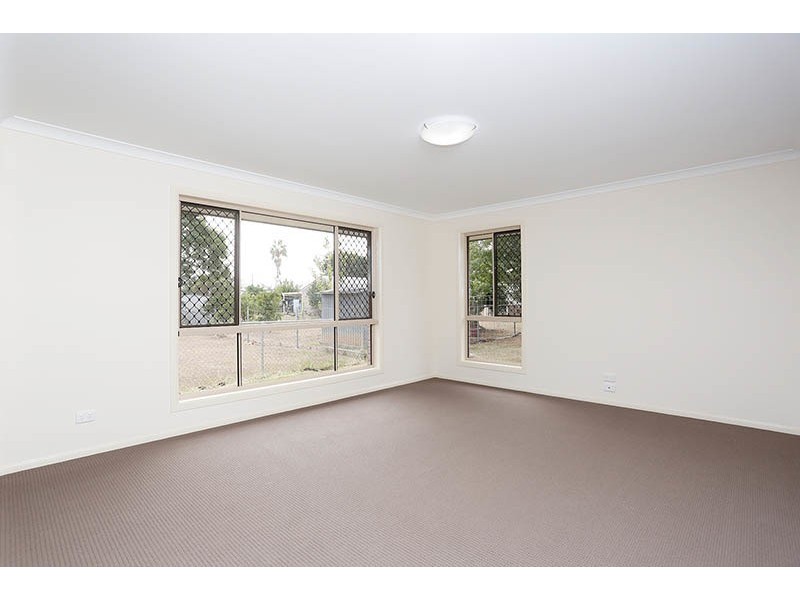 13 Byrne Street, Gatton QLD 4343
