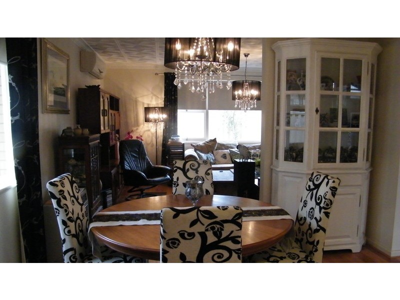 21 Lennox Rd, Thornlie WA 6108