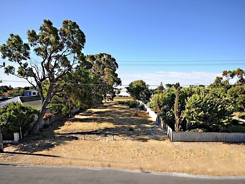 50 Penguin Road, Shoalwater WA 6169